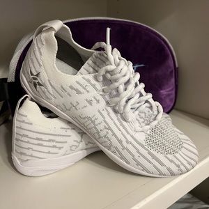 Rebel revolt cheer shoes size US Women’s 8